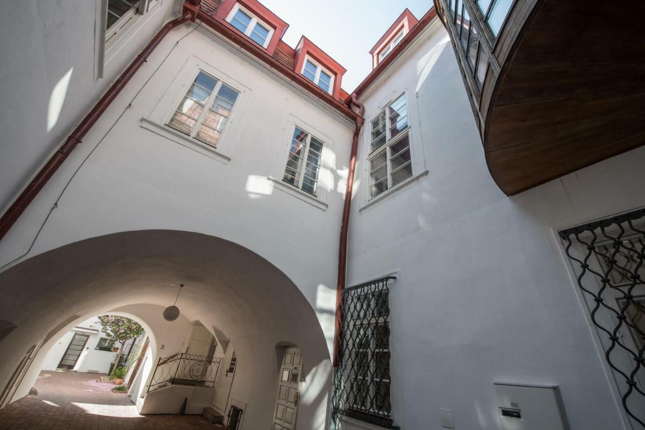 Exclusive Old Town Residence Near Charles Bridge Praga Exterior foto